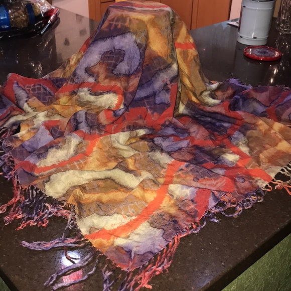 Nice scarf or wrap reversible as well - Picture 1 of 7